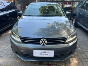 Volkswagen Vento Luxury 2012