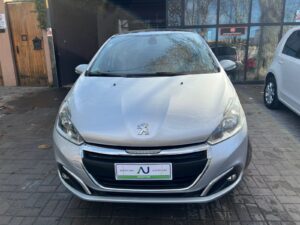 Peugeot 208. Feline 2017
