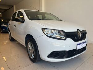 Renault Sandero. Authentic 2017