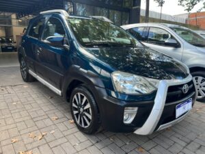 Toyota Etios. Cross 2015