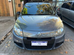 Renault Sandero. Authentic 2014